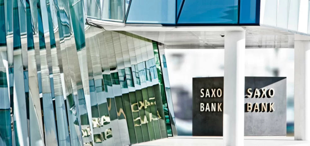 saxo bank reduction frais 2024