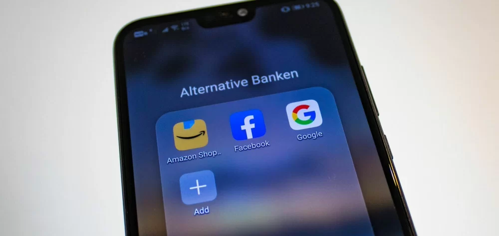 Banken Tech Amazon Facebook Google Konto