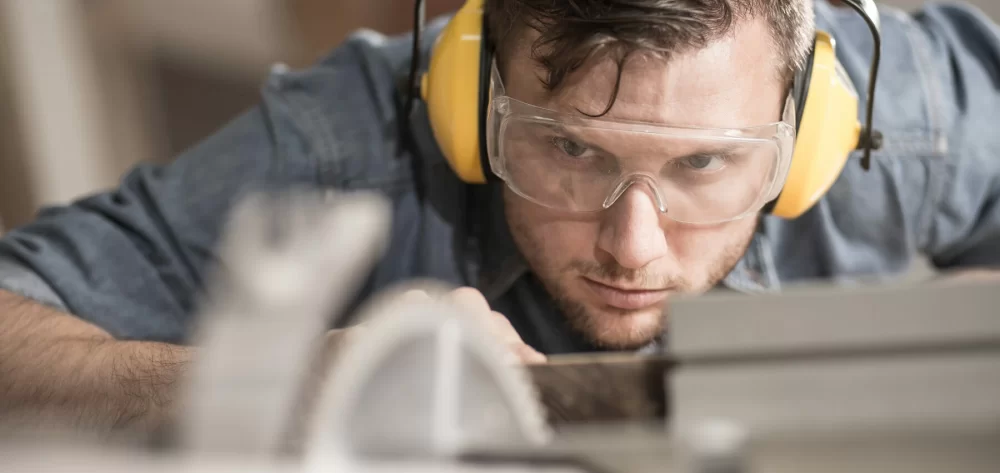 handwerker projekt reparatur spartipps