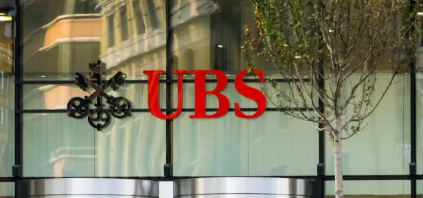 ubs-raiffeisen-apple-pay-switzerland-credit-cards-prepaid-cards