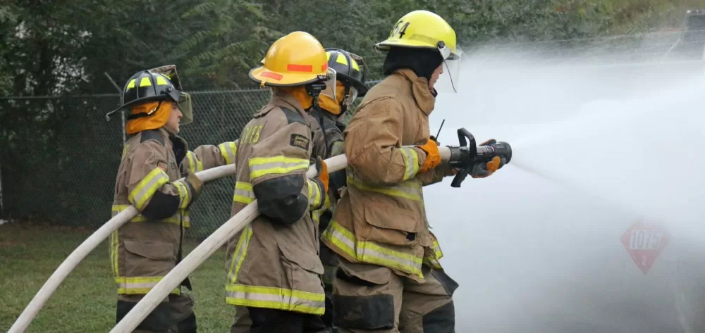 Vertrauen Studie Berufe Schweiz 2022 Feuerwehr